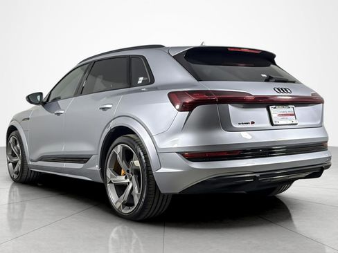 Used 2023 Audi e-tron S Prestige w/ Prestige Package AWD/4WD image 3