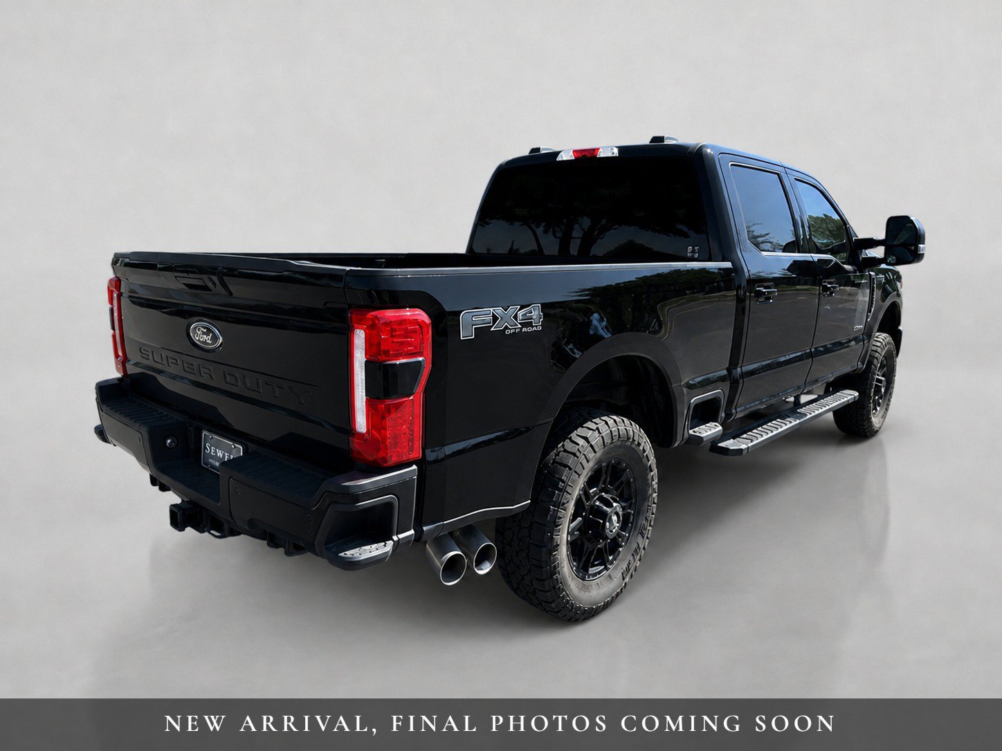 Used 2023 Ford F250 Lariat w/ Lariat Ultimate Package AWD/4WD image 4