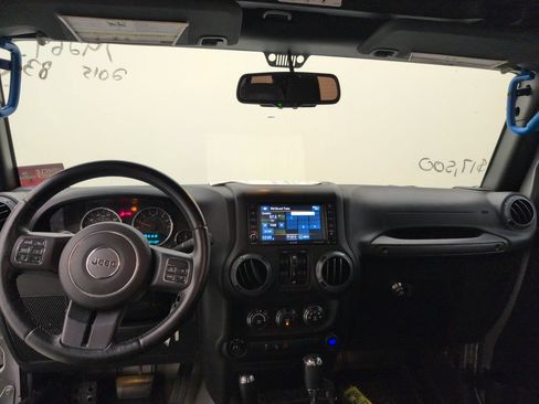 Used 2015 Jeep Wrangler Unlimited Sport w/ Quick Order Package 24S AWD/4WD image 7