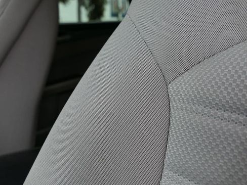 Used 2019 Ford Fusion SE FWD image 14