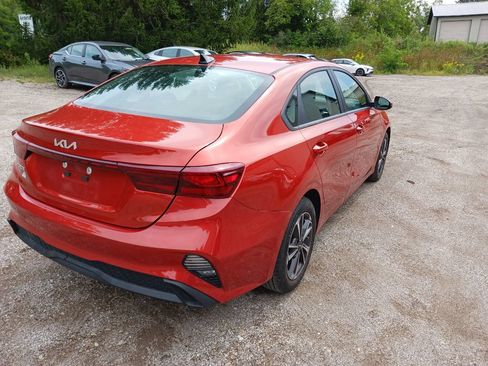 Used 2024 Kia Forte LXS w/ LXS Technology Package FWD image 1