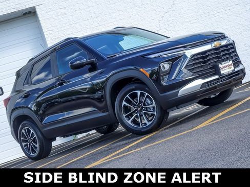 Used 2026 Chevrolet TrailBlazer LT w/ Driver Confidence Package image 3