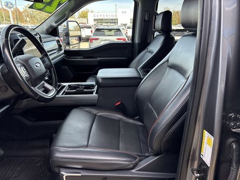 Used 2023 Ford F350 Lariat w/ Chrome Package image 19