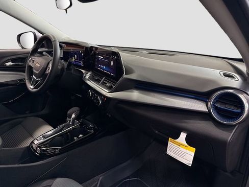 New 2026 Chevrolet Trax LT w/ Driver Confidence Package image 28