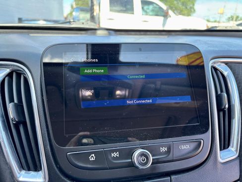 Used 2020 Chevrolet Malibu LT FWD image 37