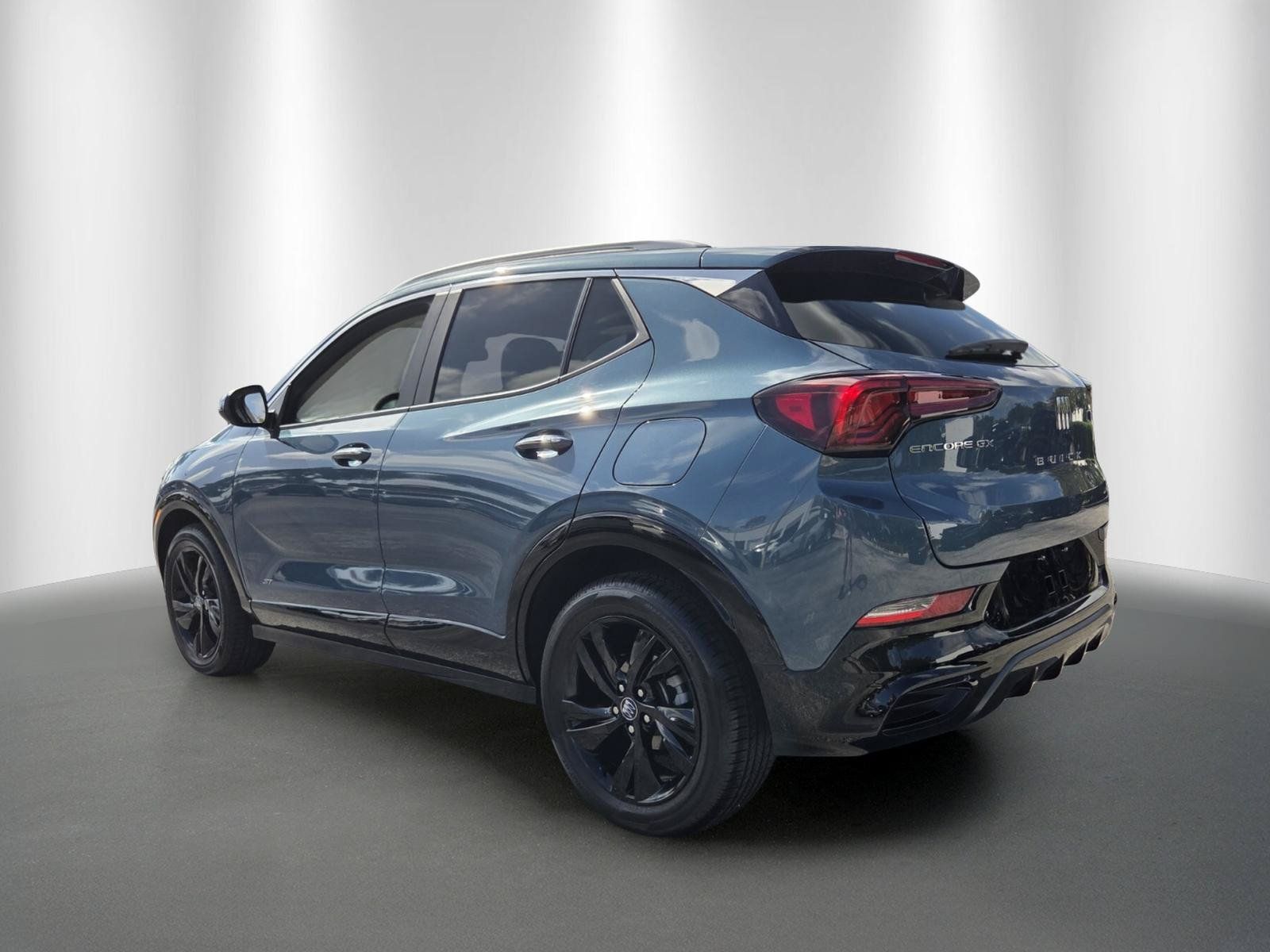 Used 2026 Buick Encore GX Sport Touring w/ Comfort Package FWD image 5