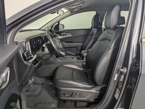 Used 2023 Kia Sportage EX AWD/4WD image 11