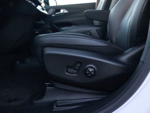 New 2026 Chrysler Pacifica Select image 14