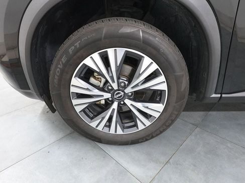 Used 2022 Nissan Rogue SV image 28