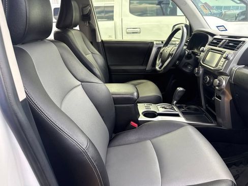 Used 2016 Toyota 4Runner SR5 Premium RWD image 7