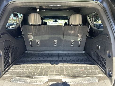 Used 2021 Chevrolet Suburban RST image 16