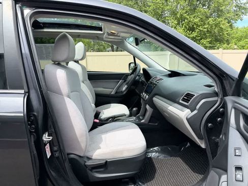 Used 2018 Subaru Forester 2.5i Premium w/ All-Weather Package AWD/4WD image 27