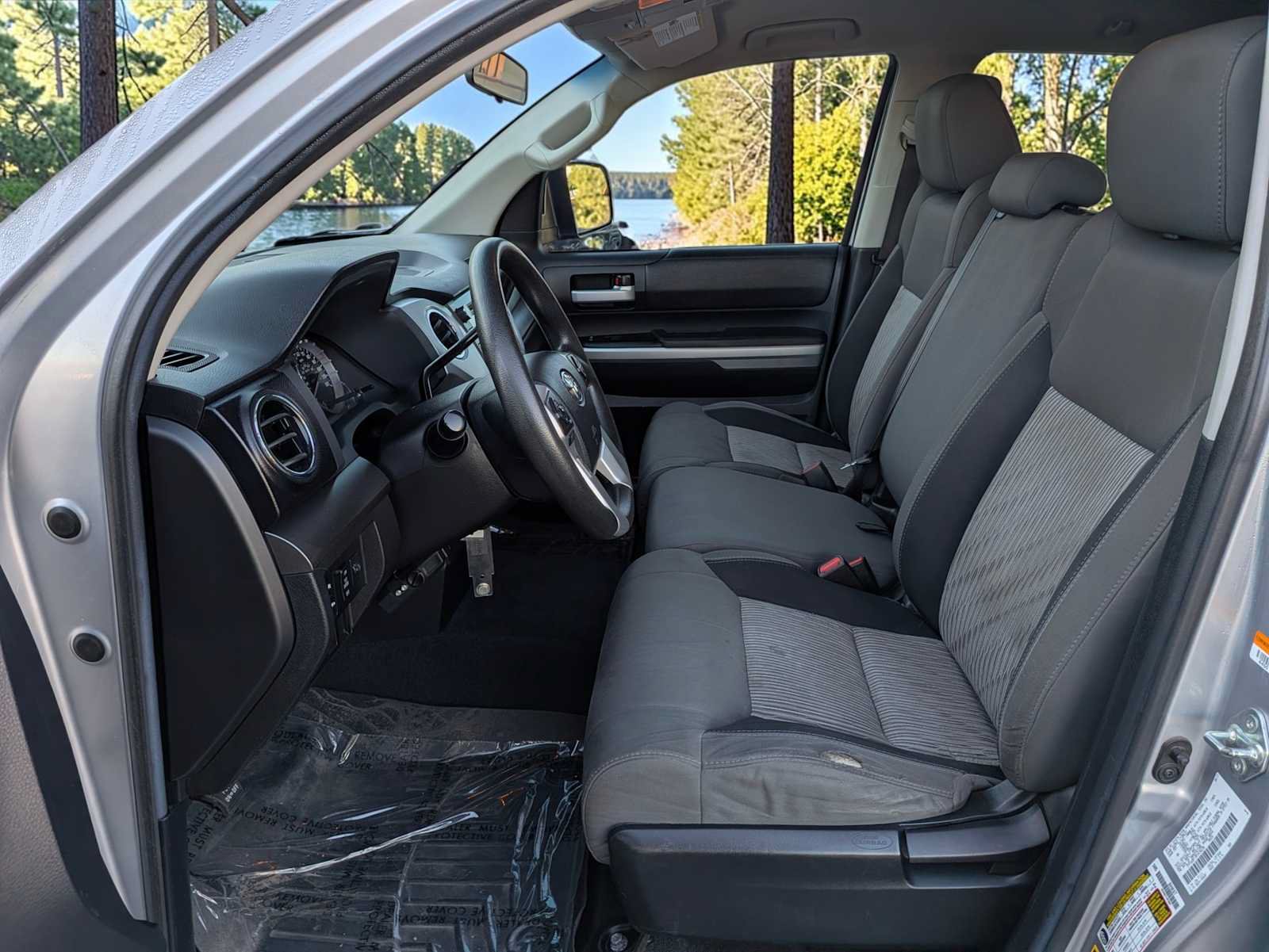 Used 2015 Toyota Tundra SR5 AWD/4WD image 15