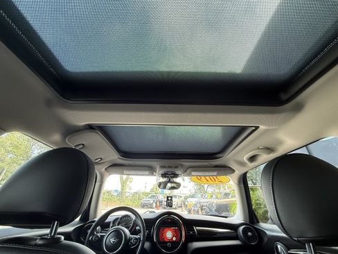 Used 2019 MINI Cooper 2-Door Hardtop FWD image 14