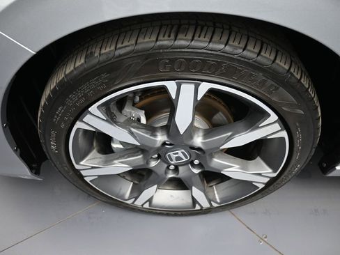 Certified 2025 Honda Civic Sport Touring image 14