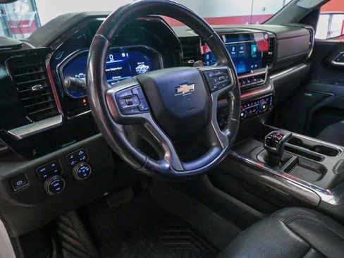 Used 2023 Chevrolet Silverado 1500 LTZ w/ LTZ Convenience Package II AWD/4WD image 12