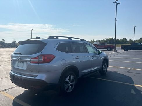 Used 2022 Subaru Ascent Premium w/ Convenience Package AWD/4WD image 12