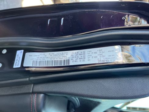 Used 2018 Dodge Durango R/T image 23