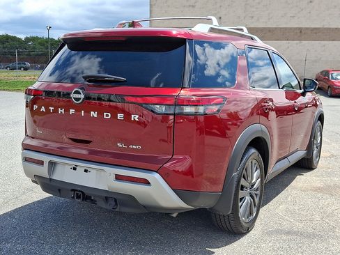 Used 2024 Nissan Pathfinder SL w/ SL Premium Package AWD/4WD image 6
