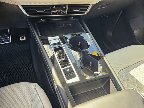 Certified 2025 Volkswagen Atlas Cross Sport SEL Premium R-Line image 22