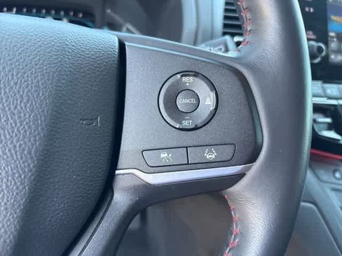 Used 2023 Honda Odyssey Sport image 12