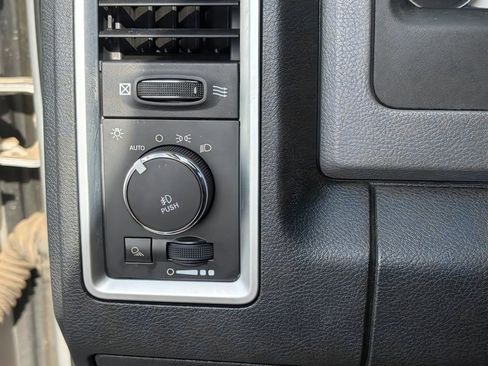 Used 2016 RAM 2500 Big Horn AWD/4WD image 14