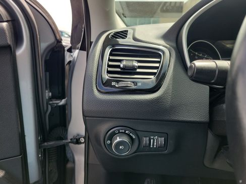 Used 2019 Jeep Compass Limited AWD/4WD image 20