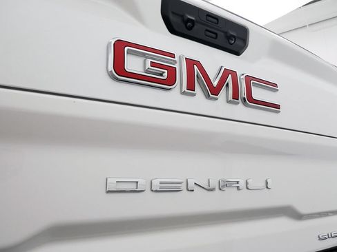 Used 2025 GMC Sierra 3500 Denali w/ Denali Reserve Package AWD/4WD image 9