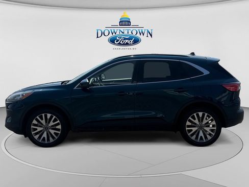 Used 2020 Ford Escape Titanium w/ Titanium Premium Package 2.0 AWD/4WD image 6