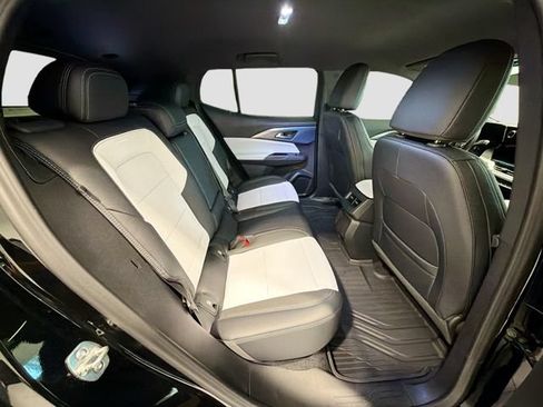 Used 2026 Chevrolet Equinox EV LT AWD/4WD image 24