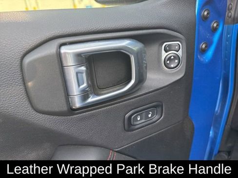 Used 2024 Jeep Wrangler Unlimited Rubicon AWD/4WD image 39