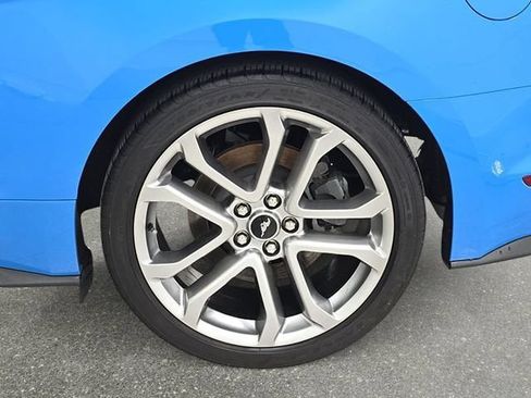 Used 2022 Ford Mustang GT Premium w/ Ford Safe & Smart Package RWD image 32