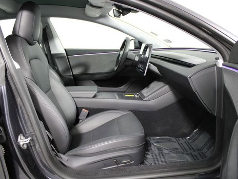 Used 2024 Tesla Model 3 Standard Range image 17