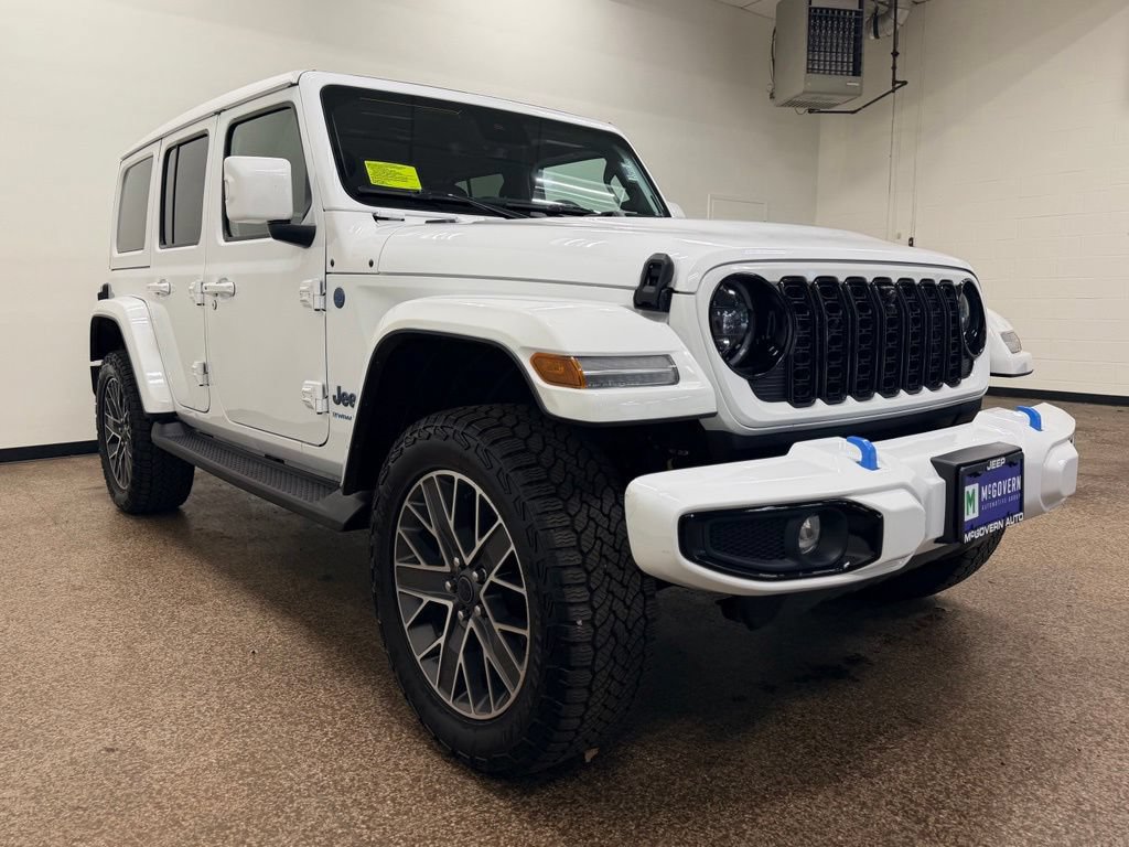 Used 2024 Jeep Wrangler High Altitude AWD/4WD image 9