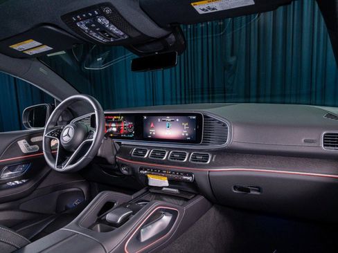 New 2026 Mercedes-Benz GLE 450 4MATIC Coupe image 4