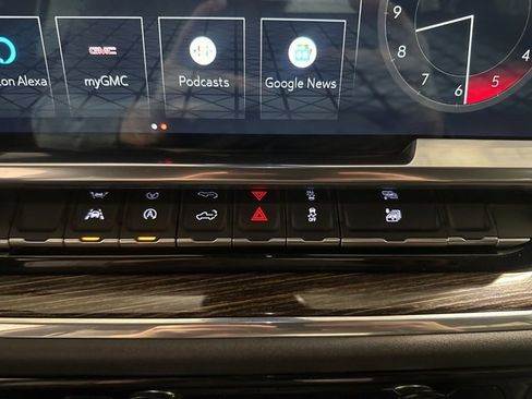 Used 2023 GMC Sierra 1500 SLE image 25