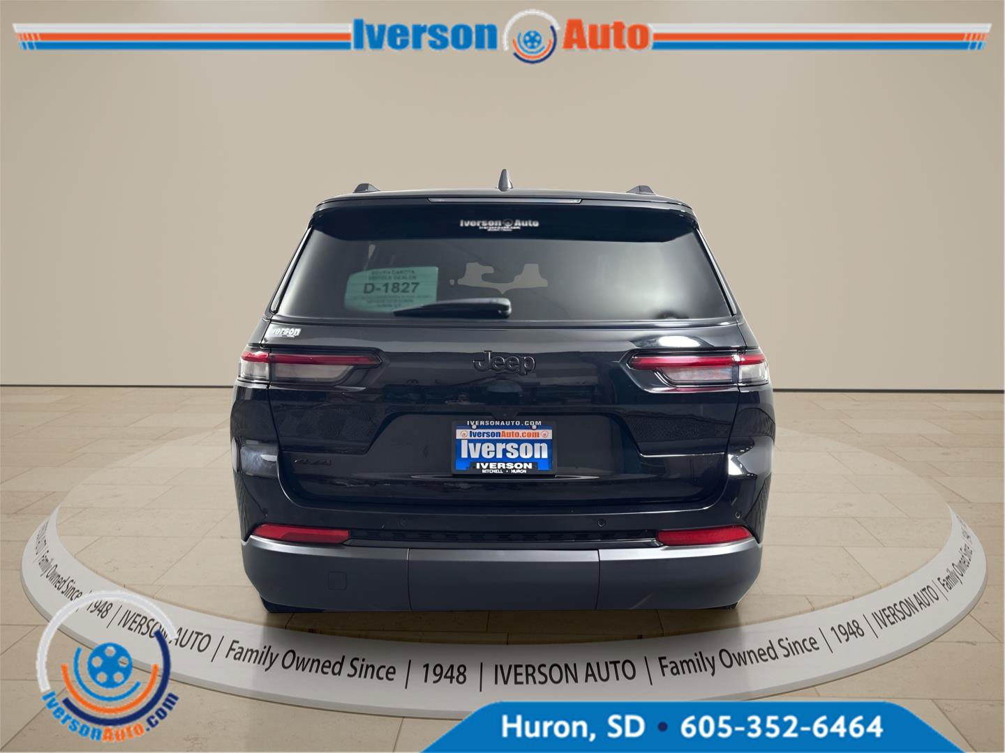 Used 2024 Jeep Grand Cherokee L Altitude AWD/4WD image 10