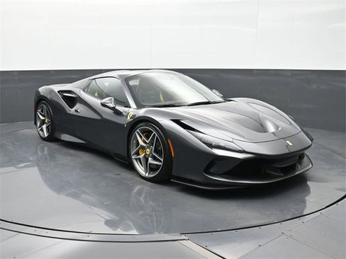 Used 2022 Ferrari F8 Tributo image 23