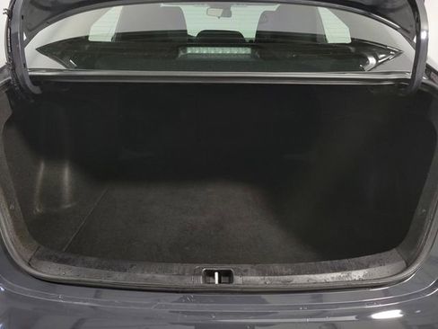 Used 2025 Toyota Corolla LE image 28