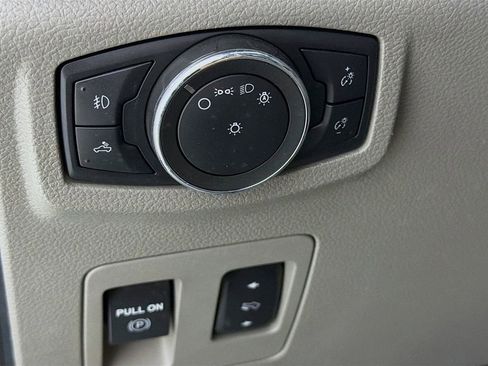 Used 2019 Ford F150 XLT w/ Equipment Group 302A Luxury image 12