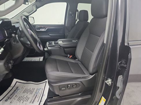Used 2024 Chevrolet Silverado 1500 LT AWD/4WD image 15