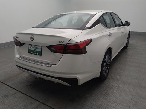 Used 2023 Nissan Altima 2.5 SV image 9