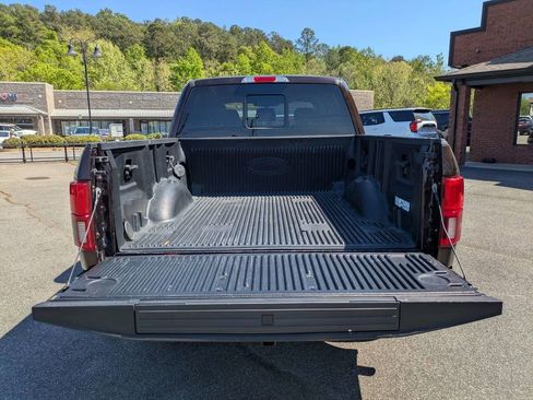 Used 2018 Ford F150 Lariat w/ Equipment Group 502A Luxury AWD/4WD image 6