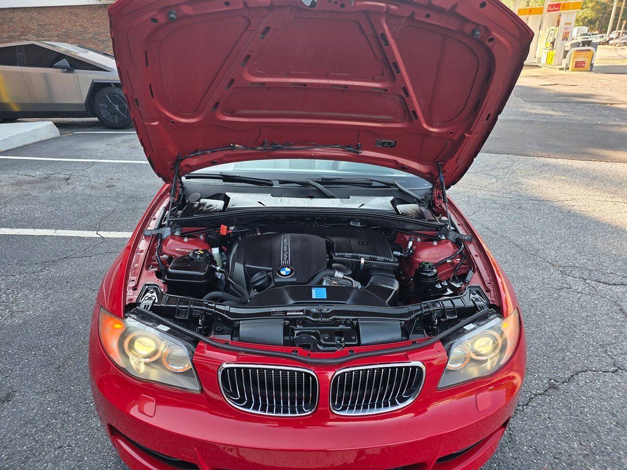 Used 2011 BMW 135i Convertible RWD image 28