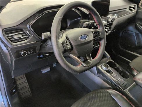 Used 2025 Ford Escape ST-Line image 10