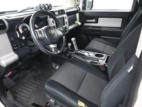 Used 2008 Toyota FJ Cruiser 4WD image 9