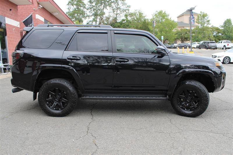 Used 2020 Toyota 4Runner TRD Off-Road Premium AWD/4WD image 6