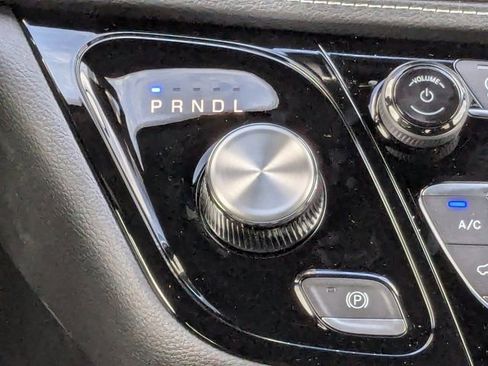 New 2026 Chrysler Pacifica Select FWD image 21