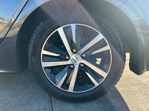 Used 2024 Honda Civic LX image 29