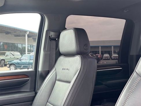 Certified 2024 GMC Sierra 2500 Denali w/ Denali Reserve Package image 14